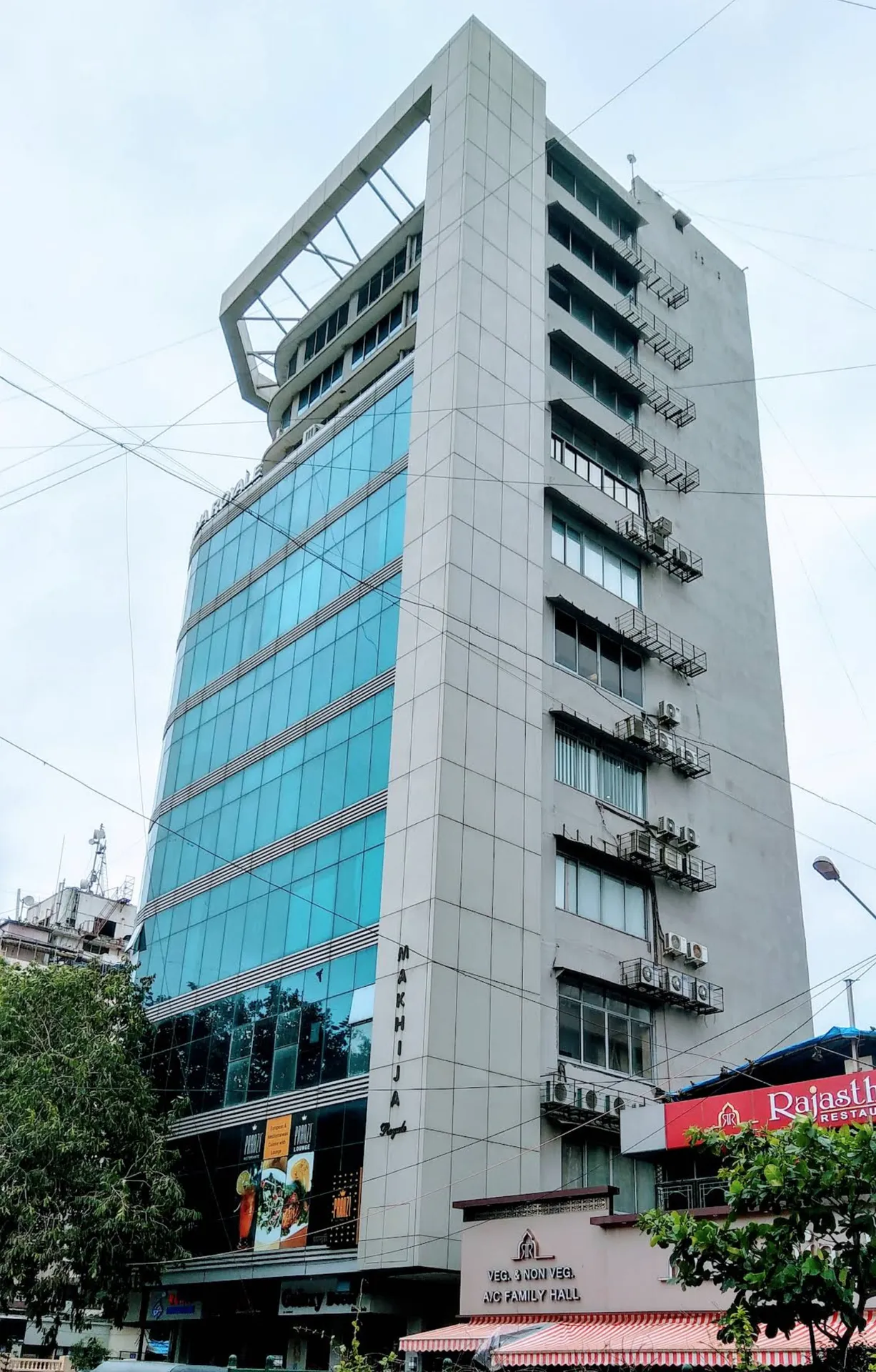 Makhija Royale