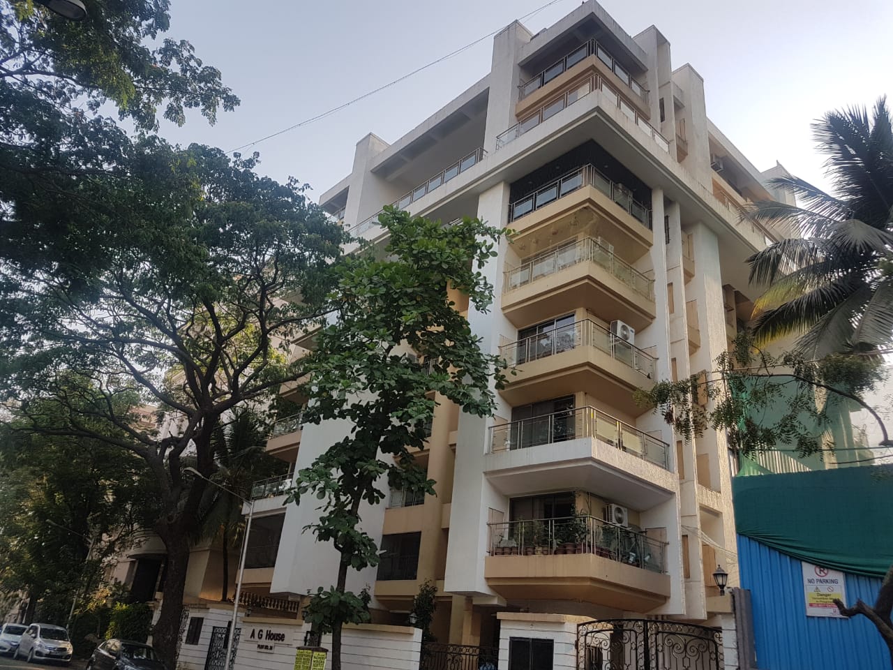 A G House — Juhu (2)