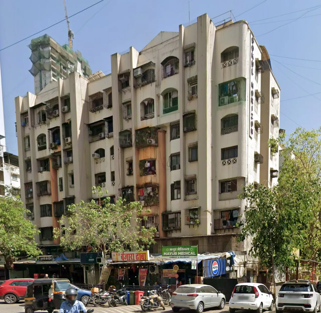 Gokul Horizon, Kandivali East