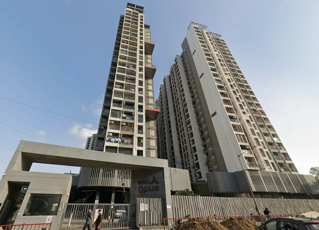 Man Opus in Mira Road