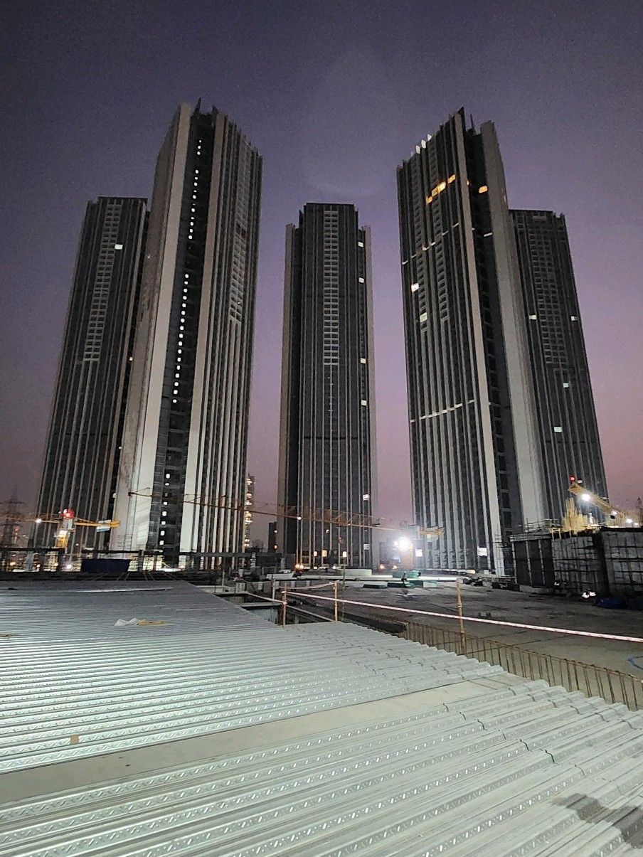 Oberoi Sky City E