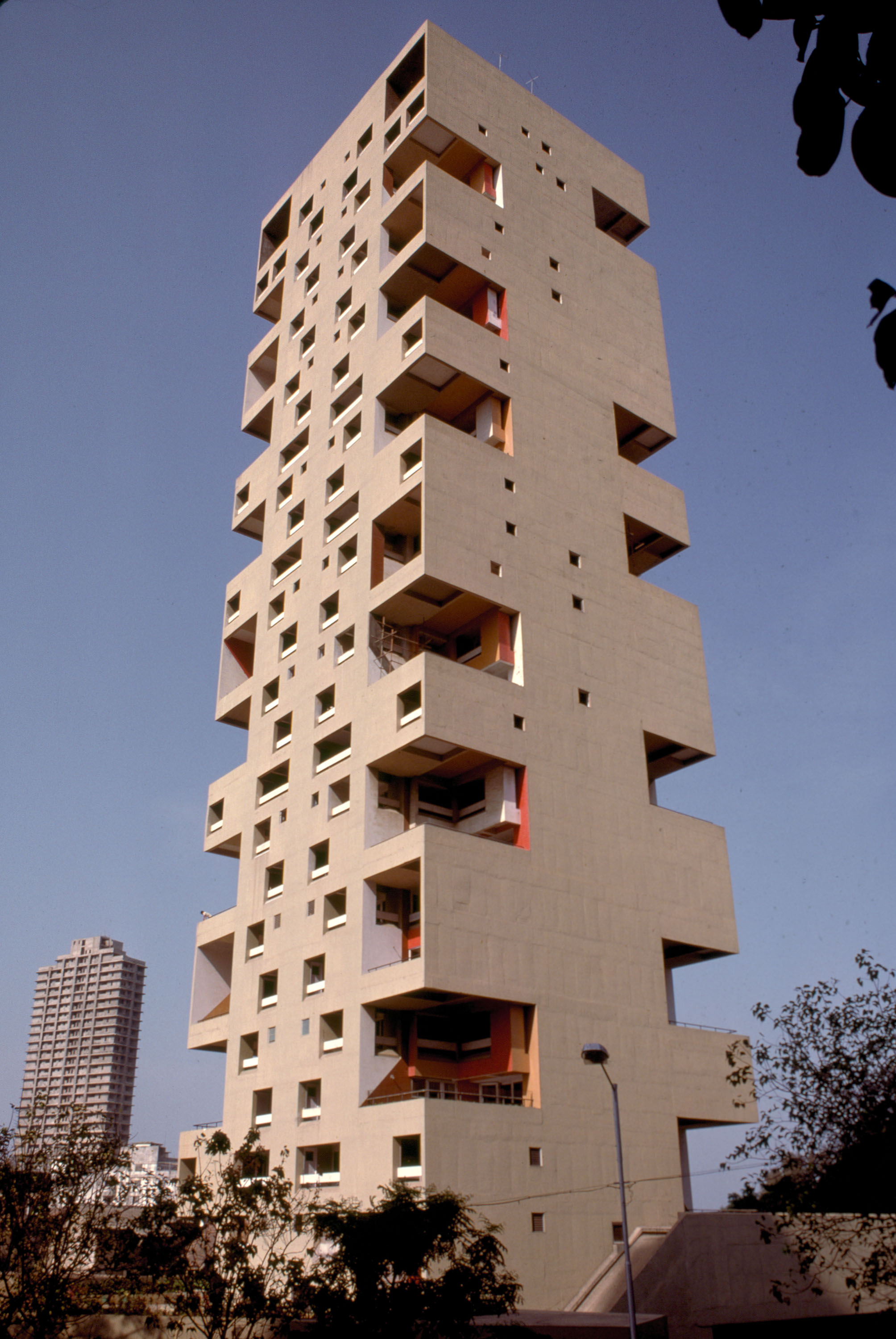 Kanchenjunga Apartments — Peddar Road