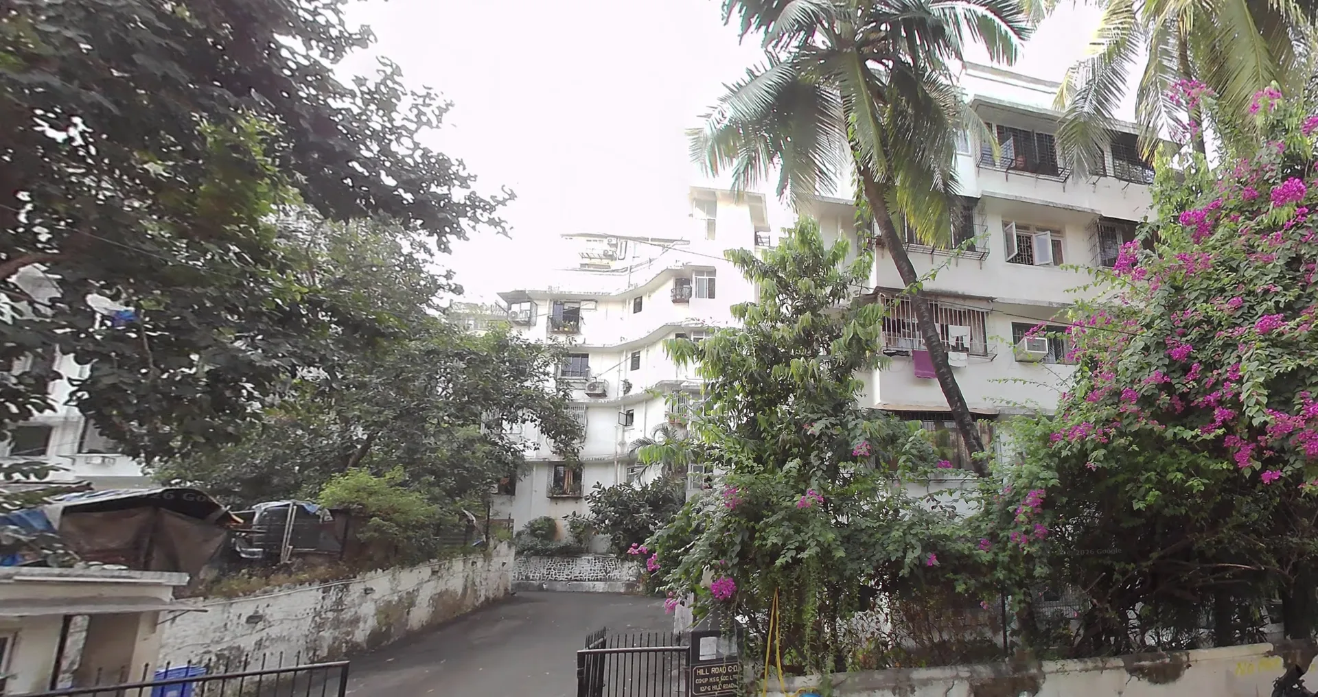 Hill Road Society, Bandra West — photo 1