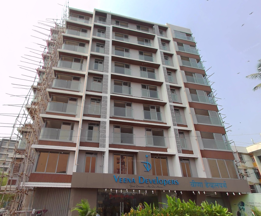 Veena Solace, Santacruz West