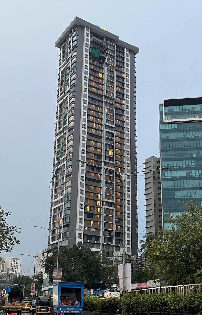 2 BHK Applaud 38 for Rent in Goregaon East