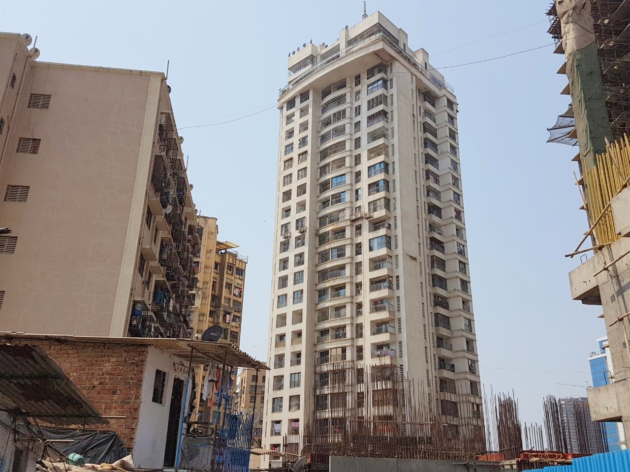 Maple Tower in Andheri West