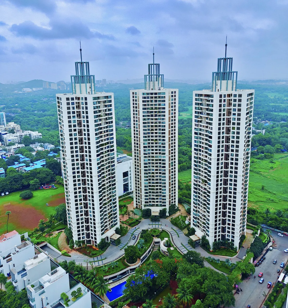 2½ BHK Oberoi Woods in Goregaon East