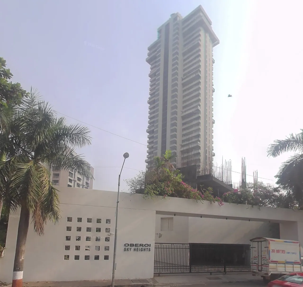 4 BHK Oberoi Sky Heights for Rent in Andheri West
