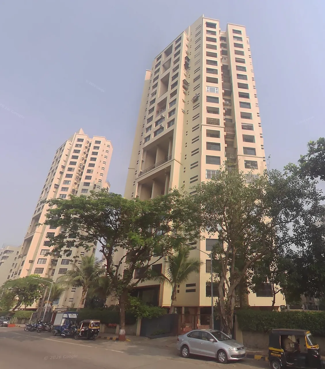 4 BHK apartment in Meghdoot, Andheri West, Mumbai