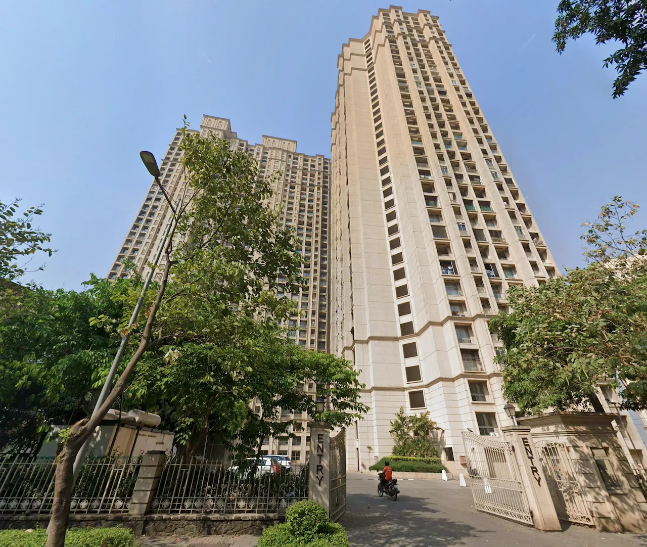 Hiranandani Solitaire in Thane West