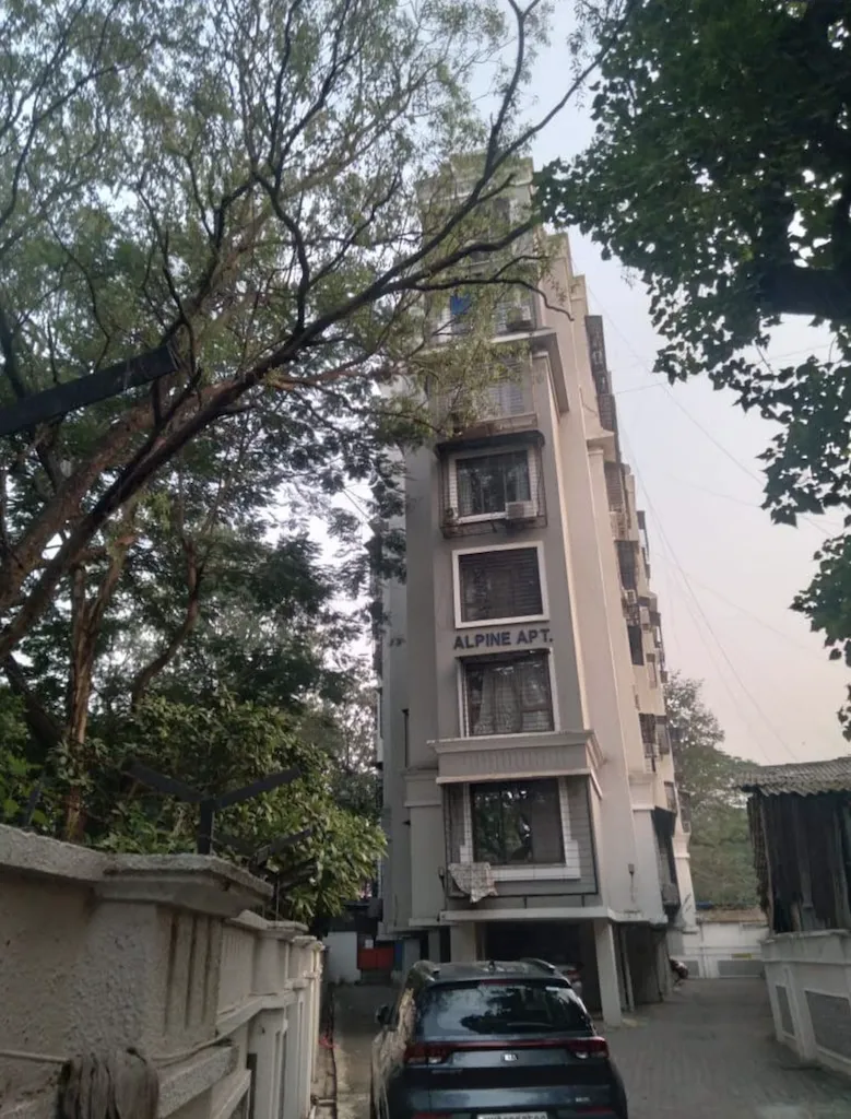 Alpine Apartment in Chembur