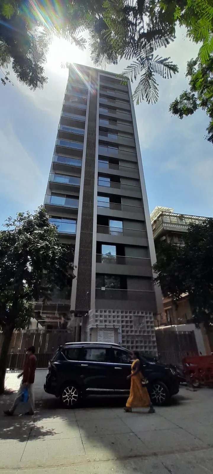 4 BHK Unfurnished in Kuber Villa , Vile Parle West