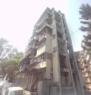 Loyalka Apartment