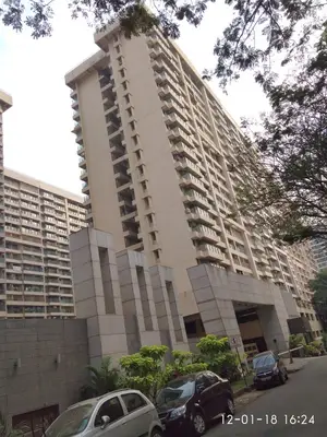 Raheja Vistas