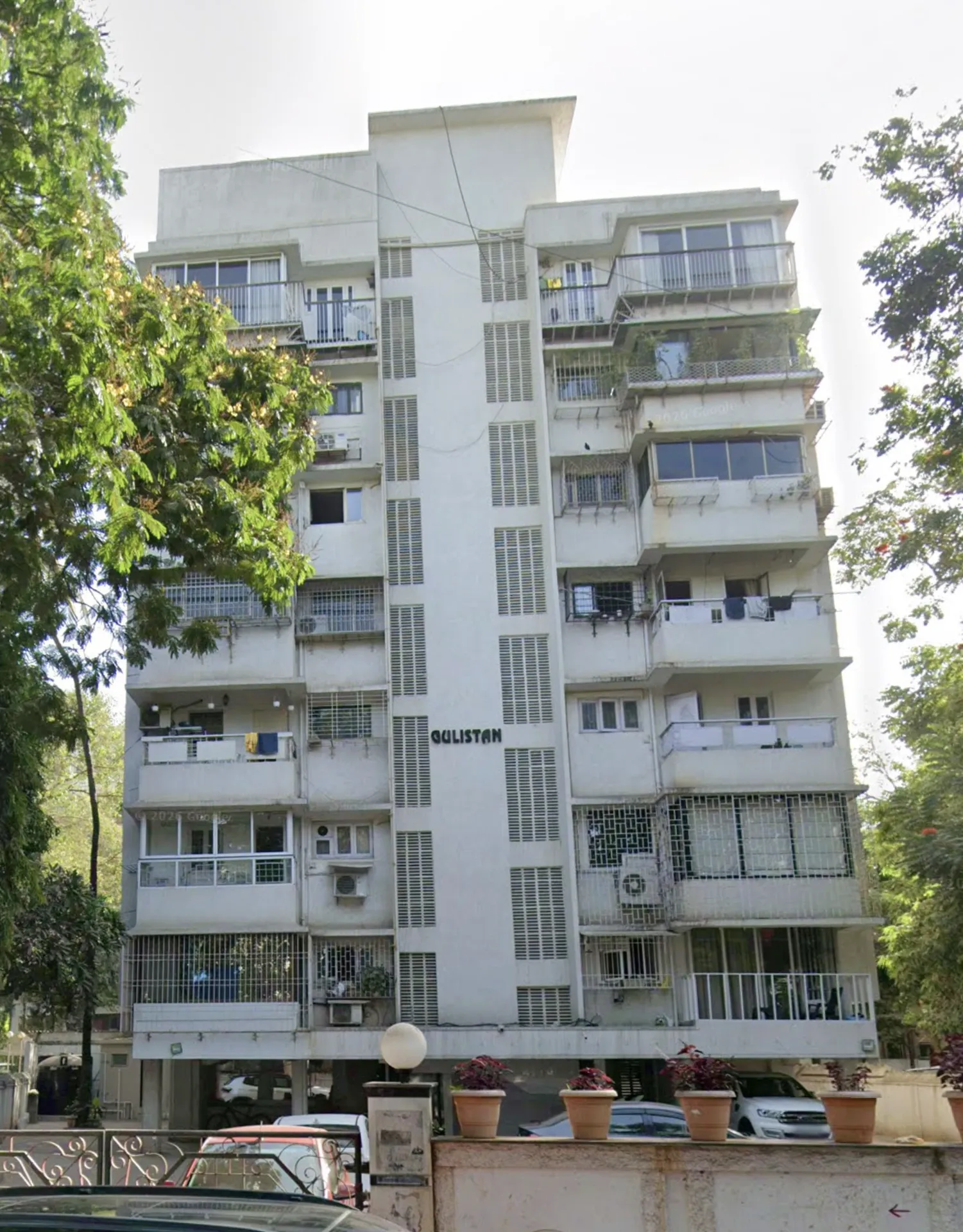 2 BHK Gulistan Apartment for Rent in Andheri West