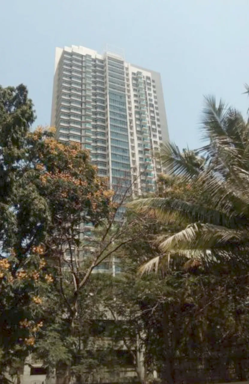 2.5 BHK Fully Furnished in Grandeur Tower , Kandivali East