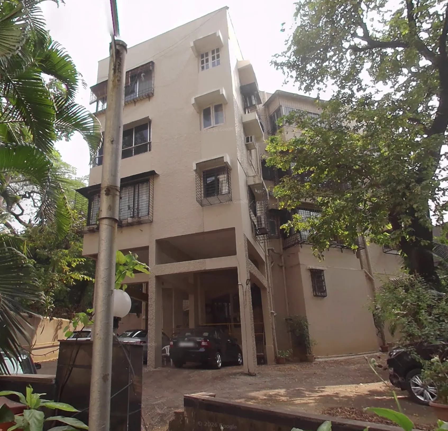 2 BHK Mount Pali Apartments for Rent in Bandra West