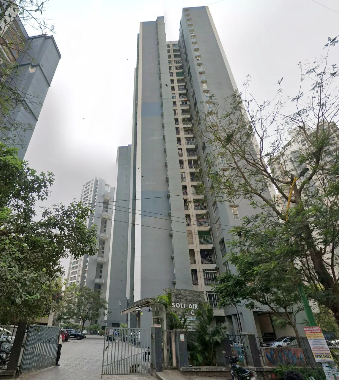2.5 BHK Wadhwa Solitaire