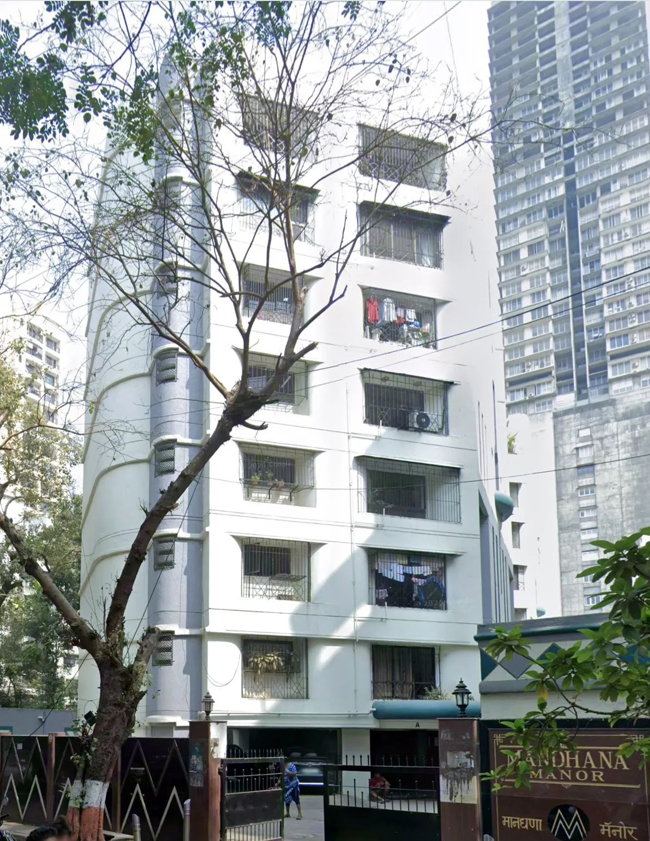 Mandhana Manor