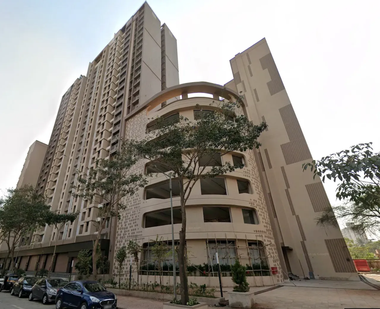 Metropolis Insignia Towers