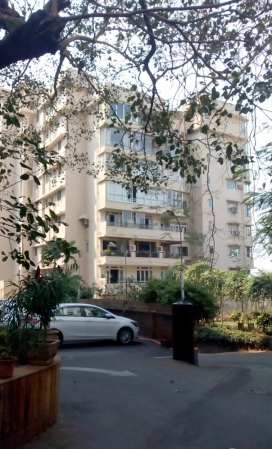 2 Las Palmas for Rent in Walkeshwar
