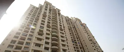 Mahindra Eminente
