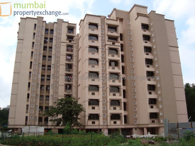 Runwal Estate โ Thane West (7)