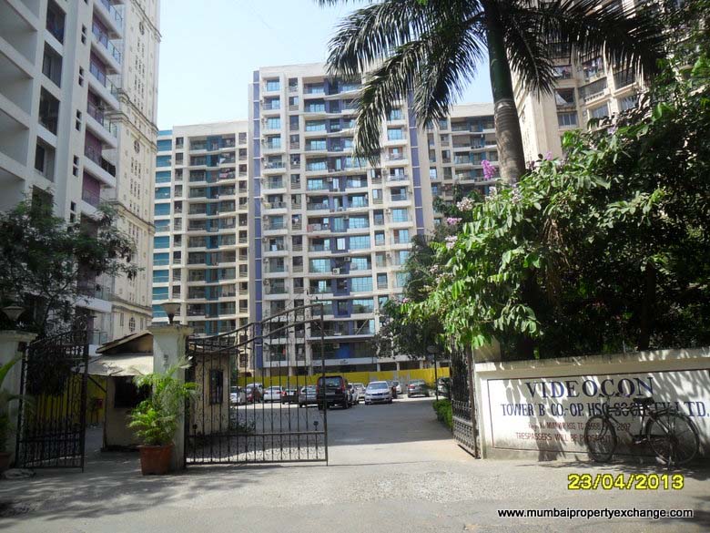 Veena Saaz in Kandivali East