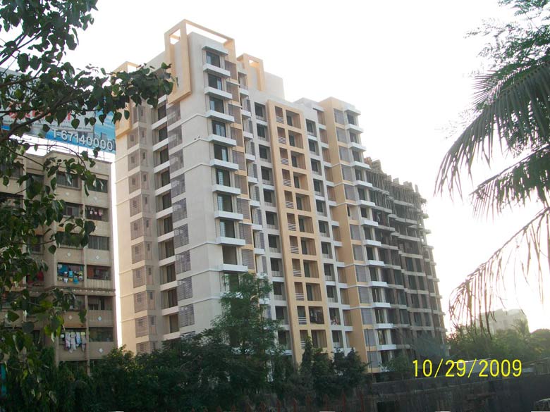 Shree Krishna Complex โ Borivali East (2)