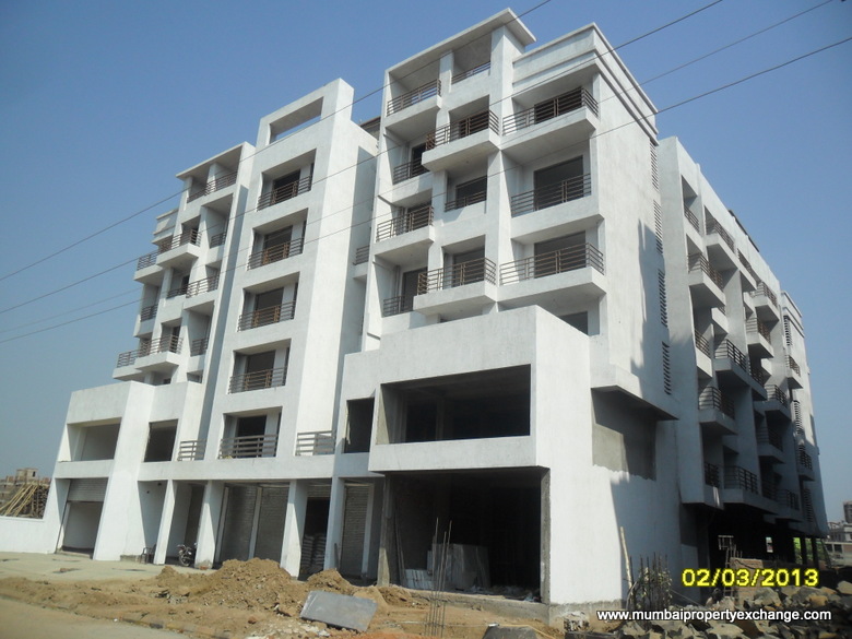 Urmi — Khar West (3)