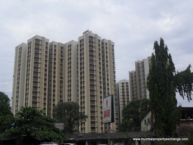 Runwal Garden City โ Thane West (2)