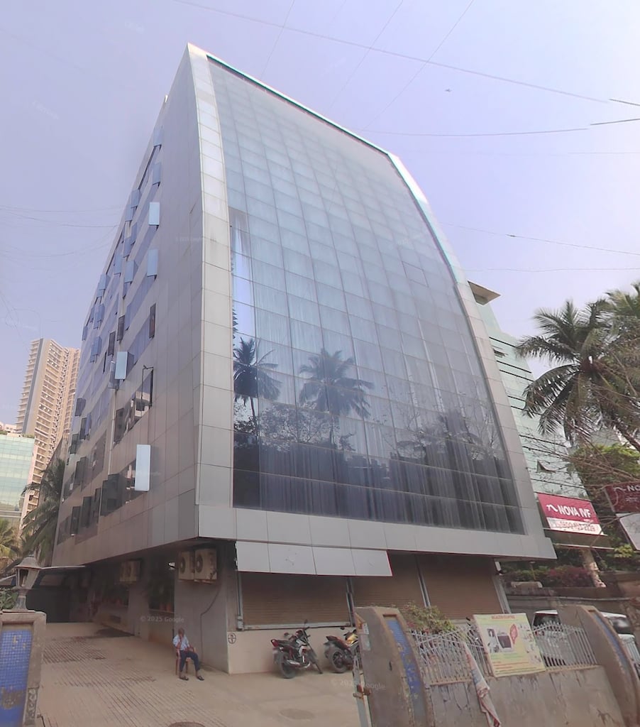 Peninsula Plaza