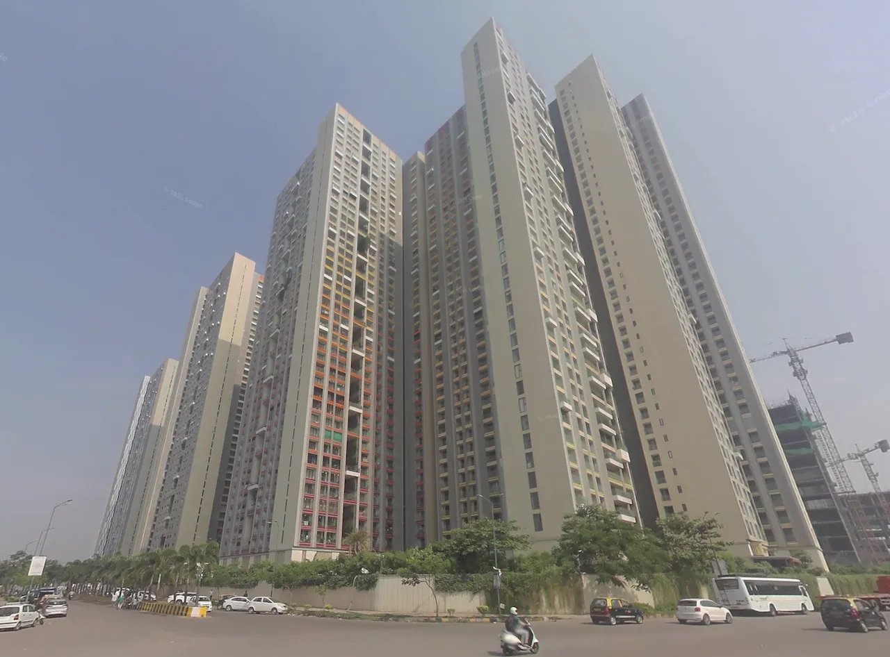 Lodha Estrella