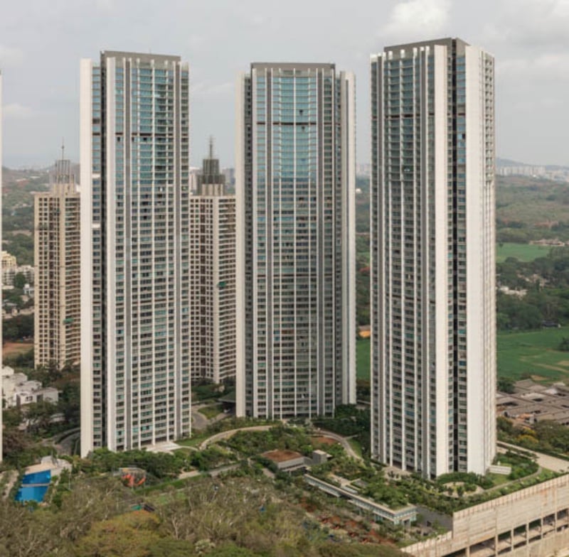 Oberoi Esquire