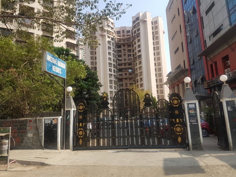 Dheeraj Gaurav Heights