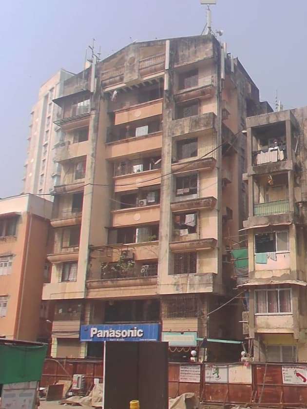 Royal Accord, Dadar West