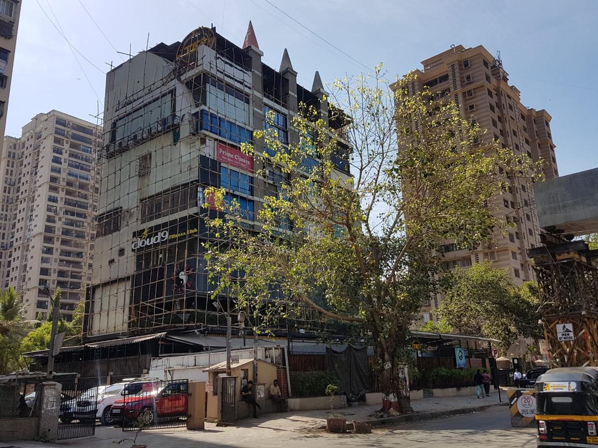 Royal Plaza, Andheri West