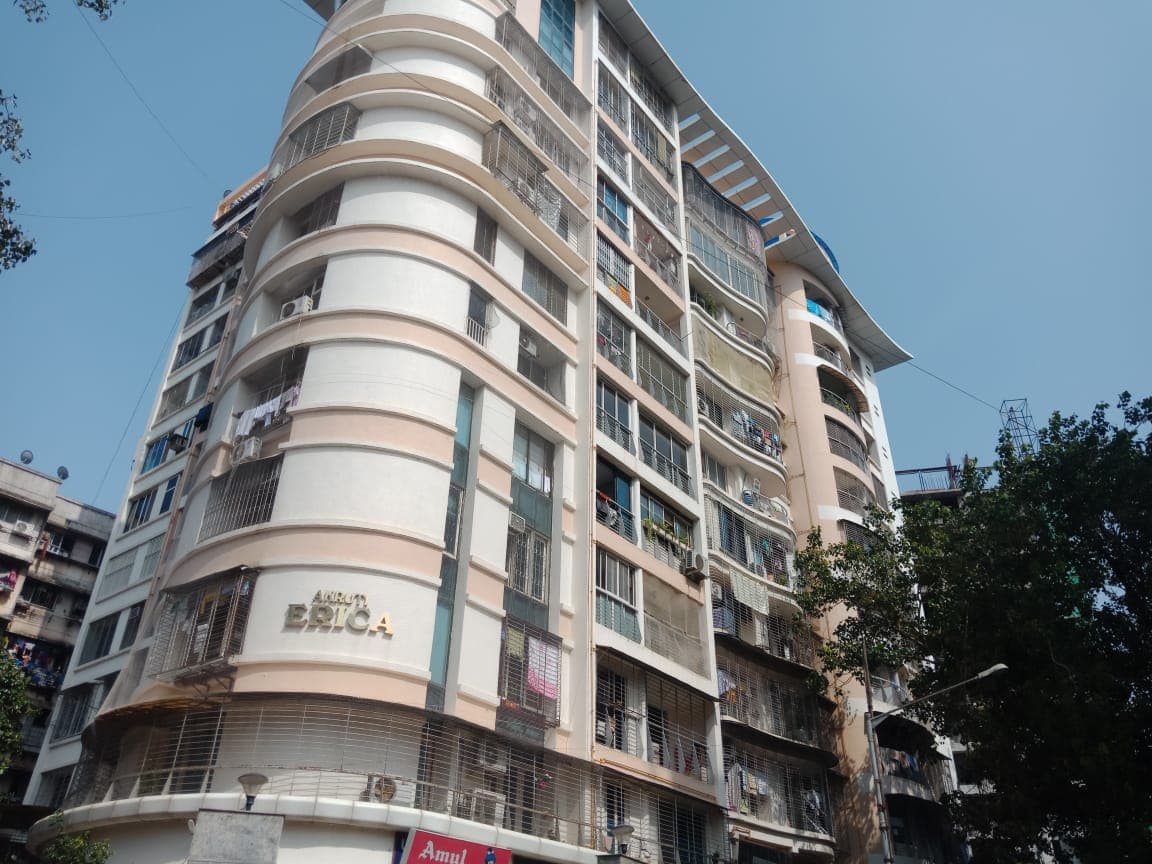 Akruti Erica, Vile Parle East