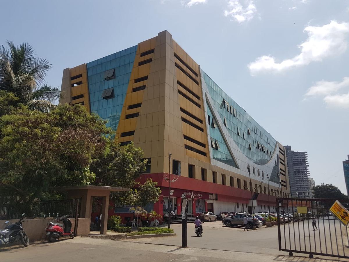Laxmi Mall, Andheri West