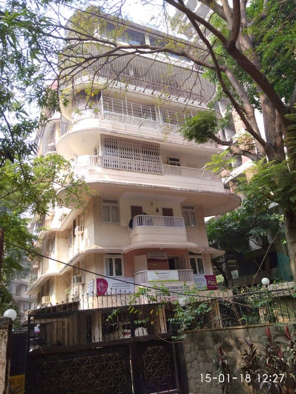 Saraswati, Khar West