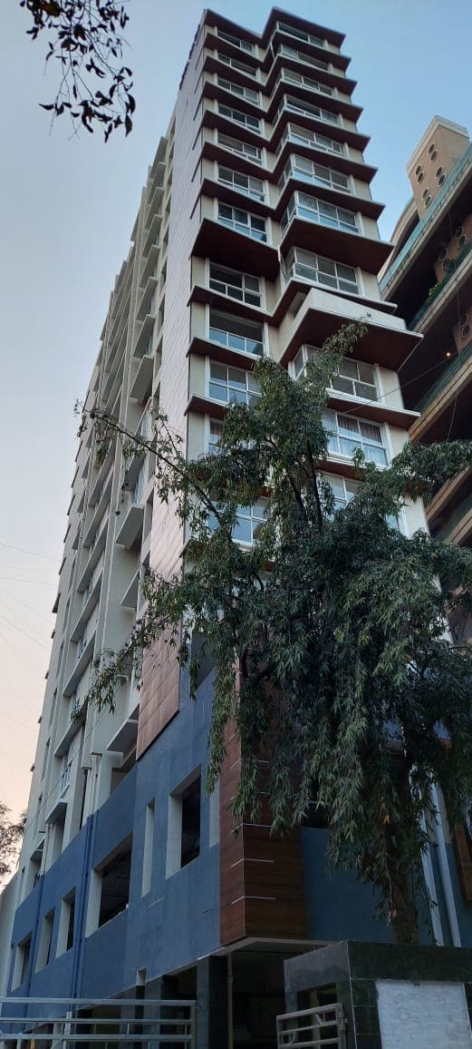 Ekta Eros, Khar West