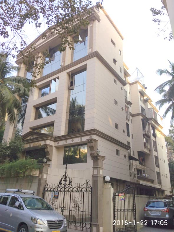 Bhagtani Krishaang, Santacruz West
