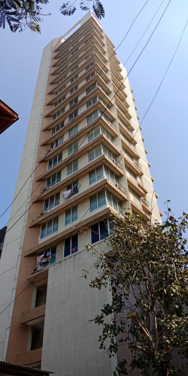 Mittal Aristo, Parel