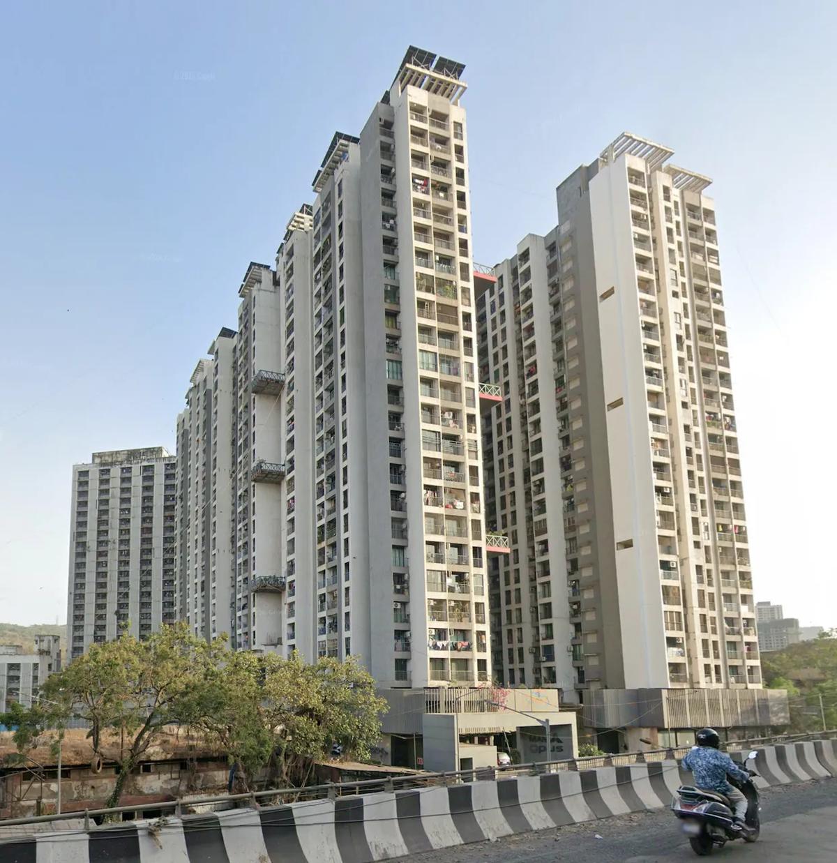 Man Opus, Mira Road
