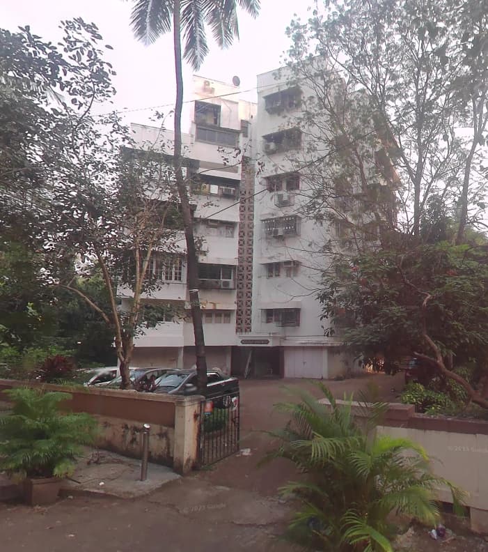West Coast Apartment, Bandra West