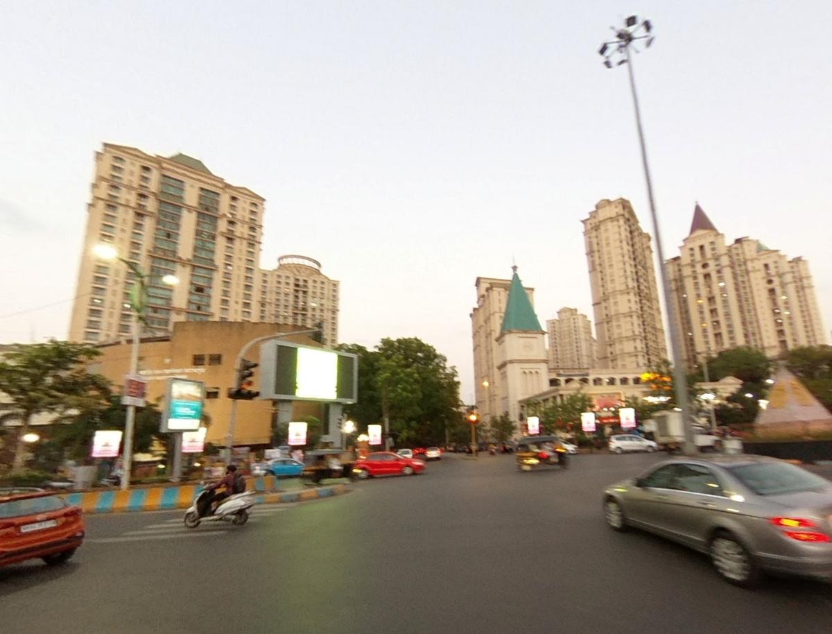 Hiranandani Meadows, Thane West