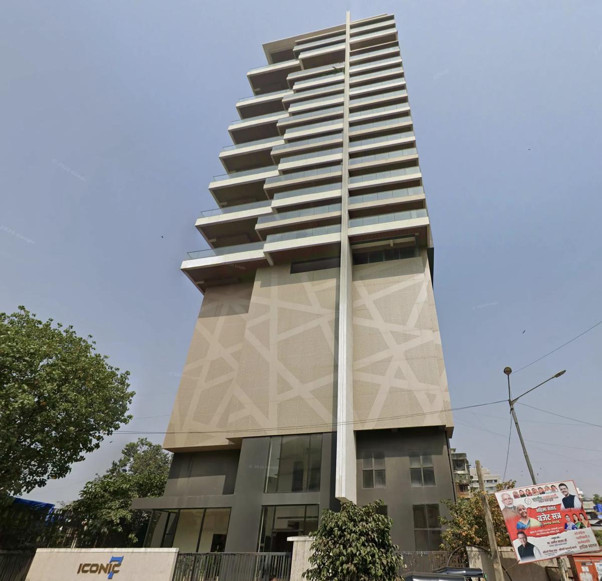 Iconic 7, Bandra West