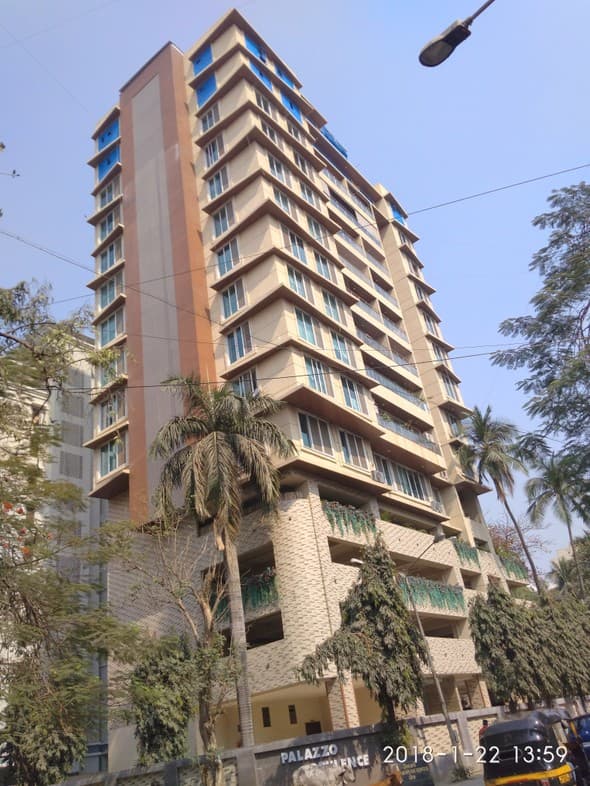 Palazzo Opulence, Santacruz West