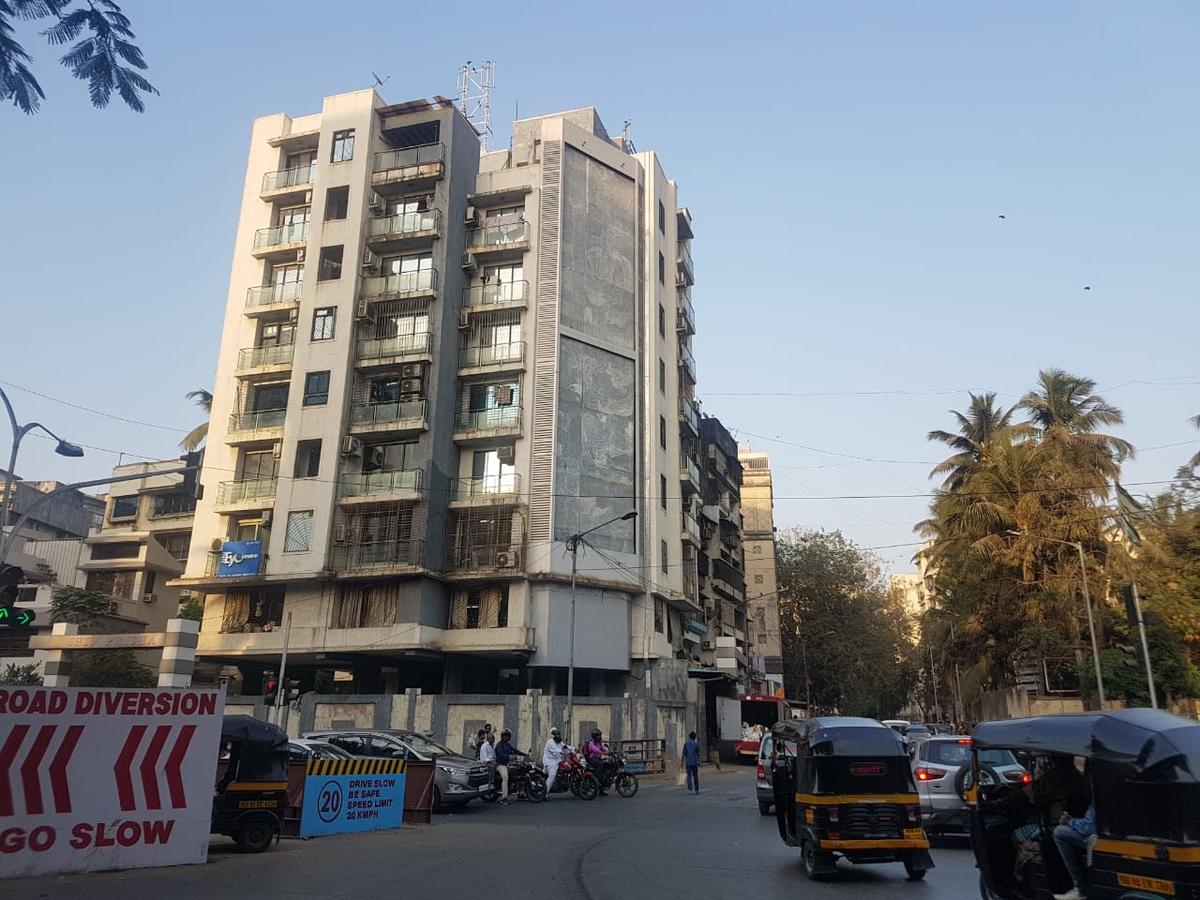 Shiv Prisha, Juhu