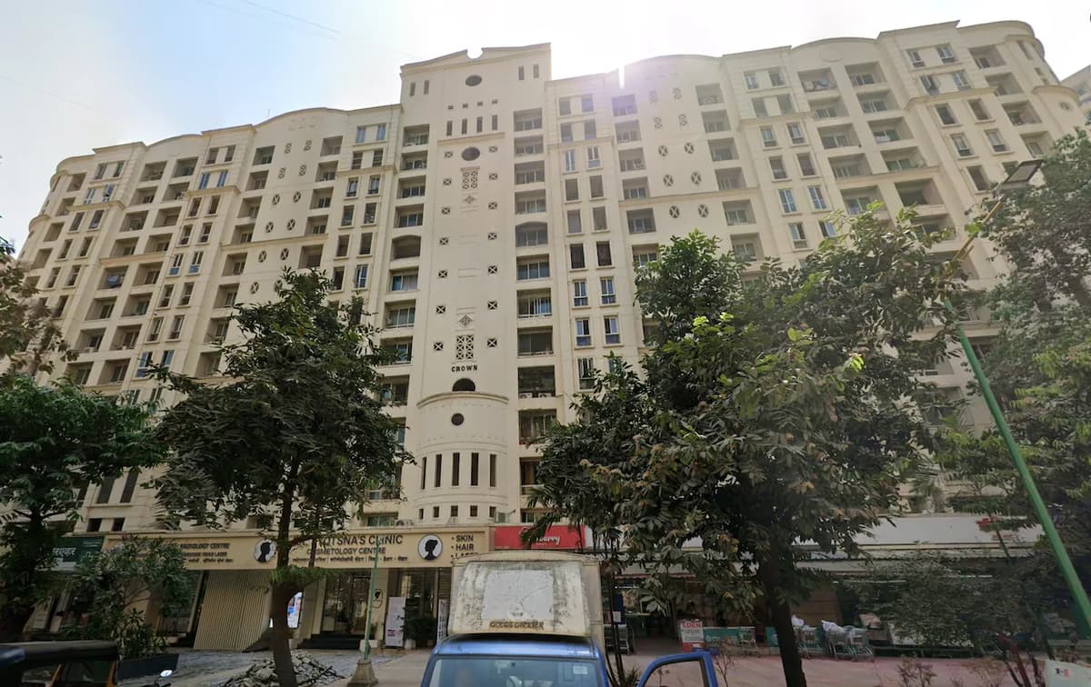 Crown, Thane West